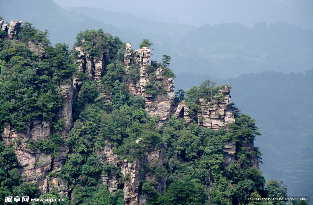 张家界山峰