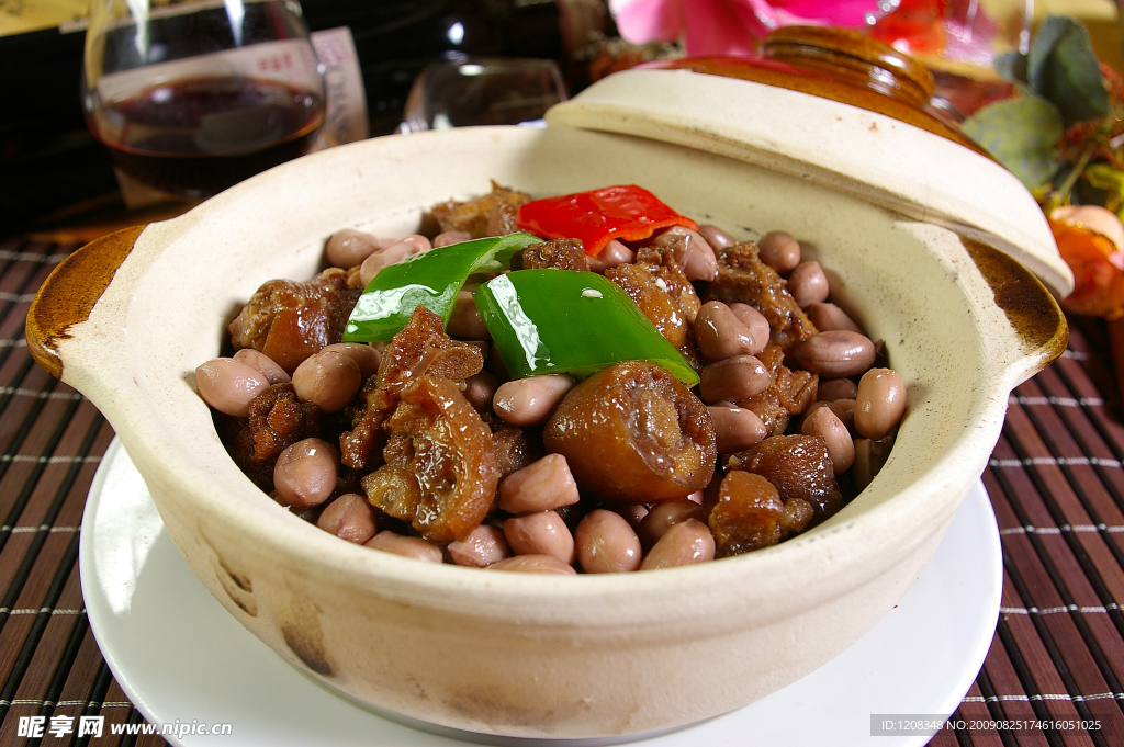 黑椒猪尾煲