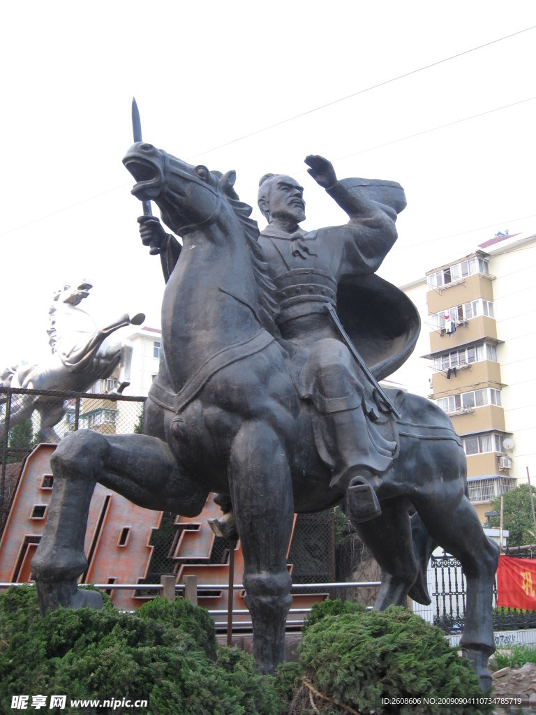 孙权骑马雕像