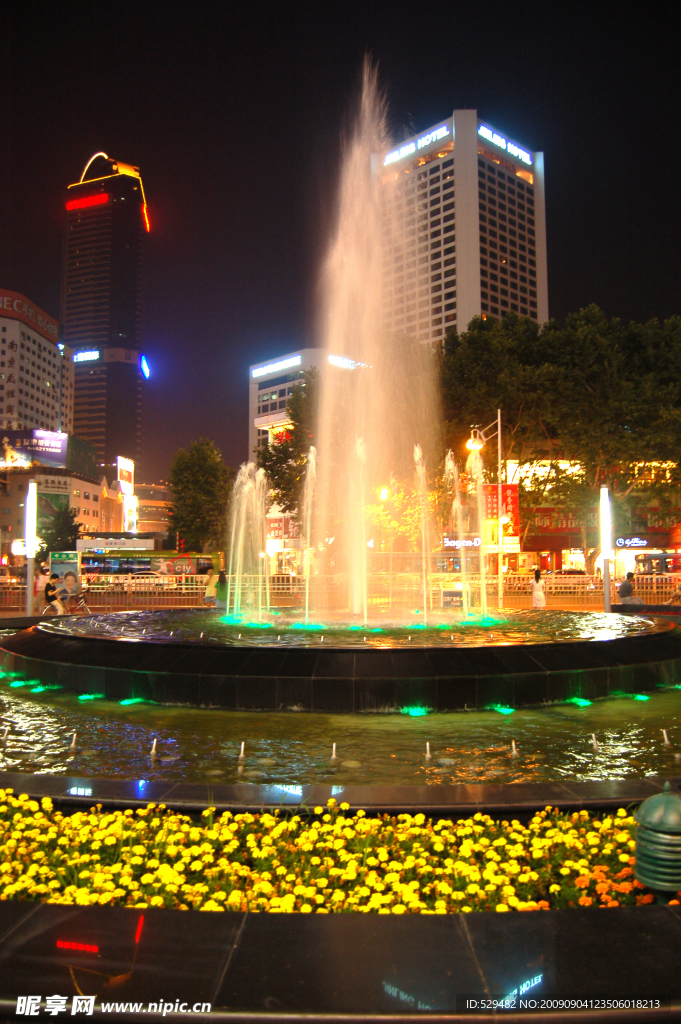 南京新街口的喷泉