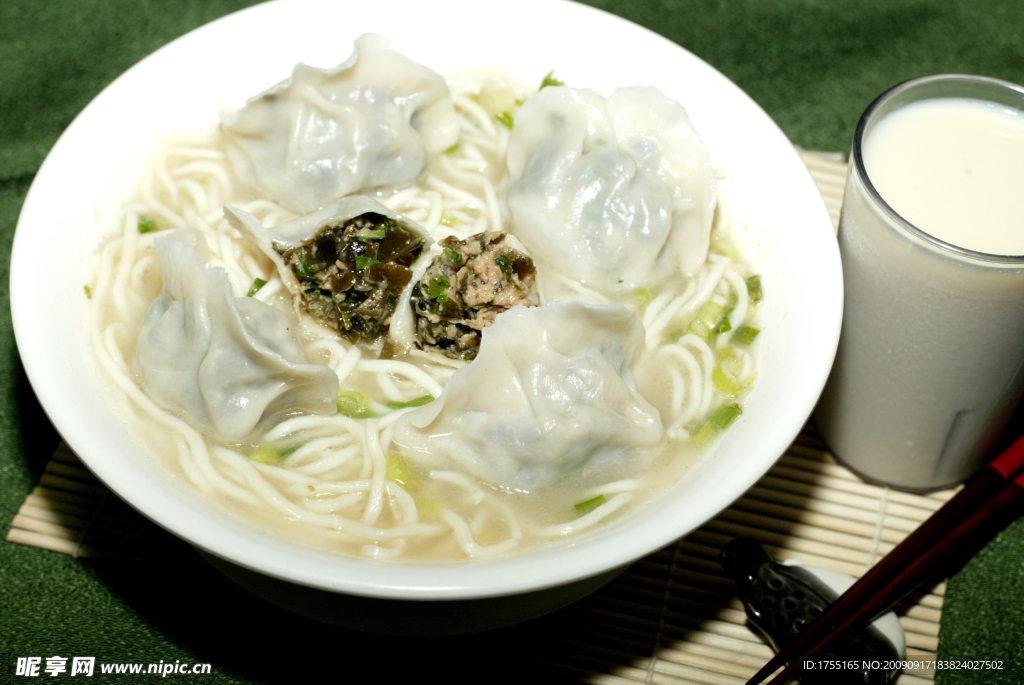 海帶芫茜饺子面