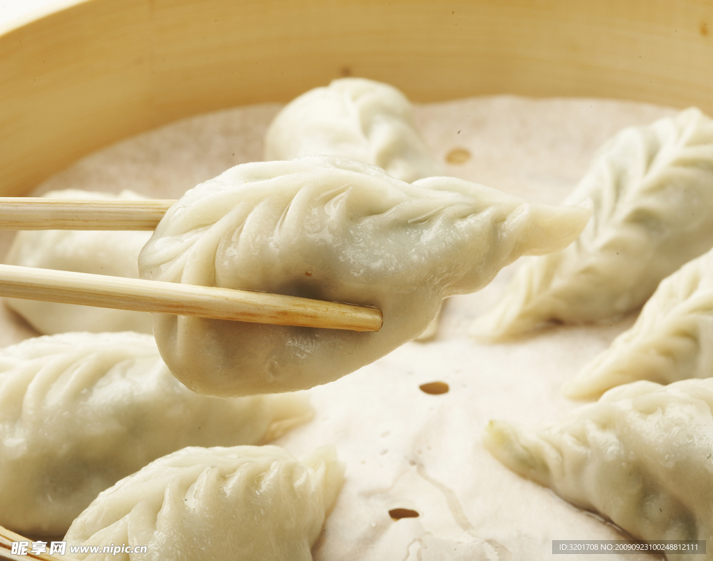 香菇蔬菜饺子