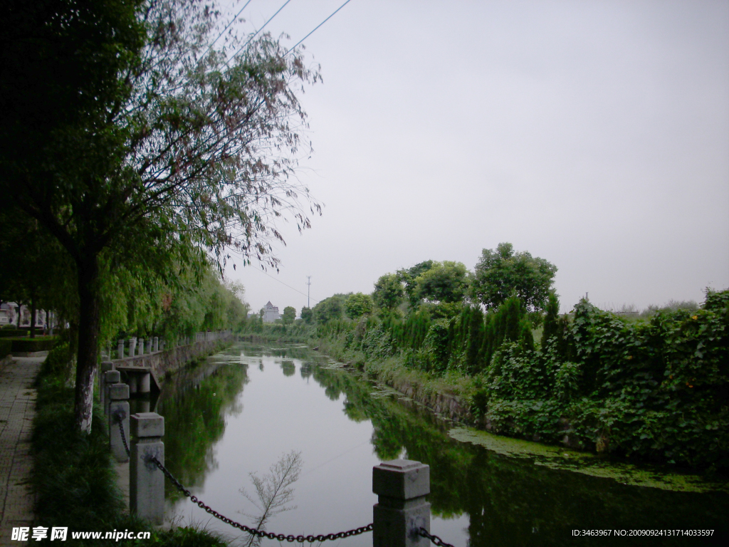 小河