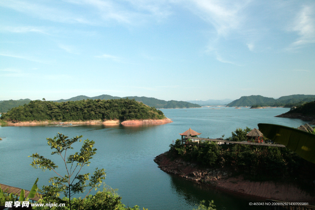 湖光山色