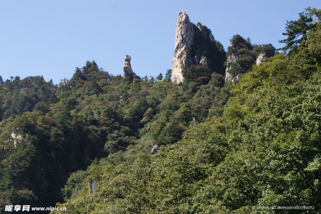 石人三峰