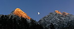 月亮与山