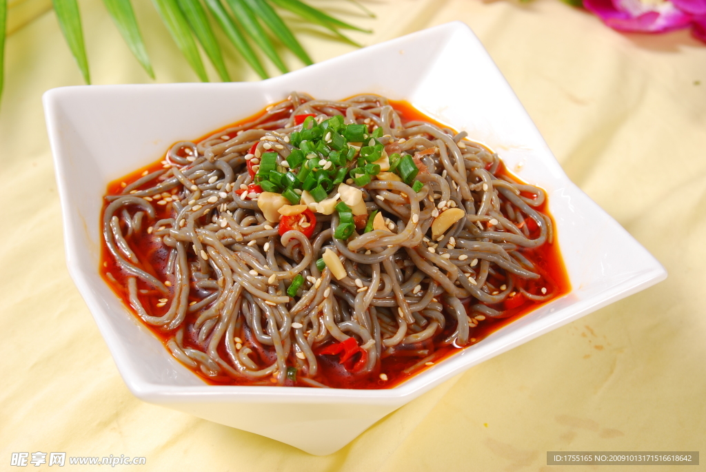 酸辣蕨根粉