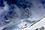 雪山入云