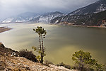 山湖一色