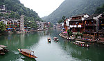 恬静江景