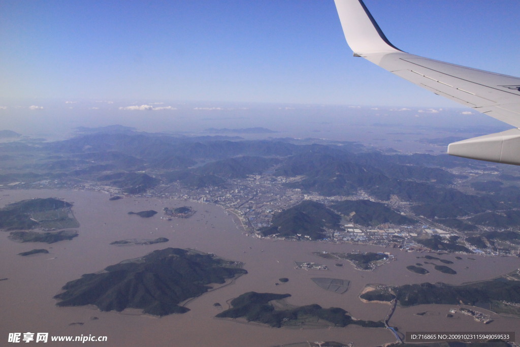 高空航拍岛屿图