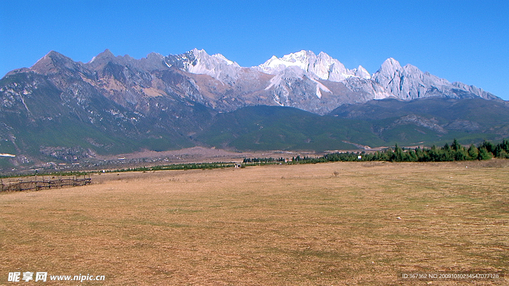 玉龙雪山风光