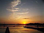 夕照盐田
