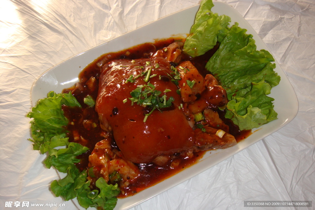 风味扒全肘