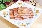 炭烧松板肉