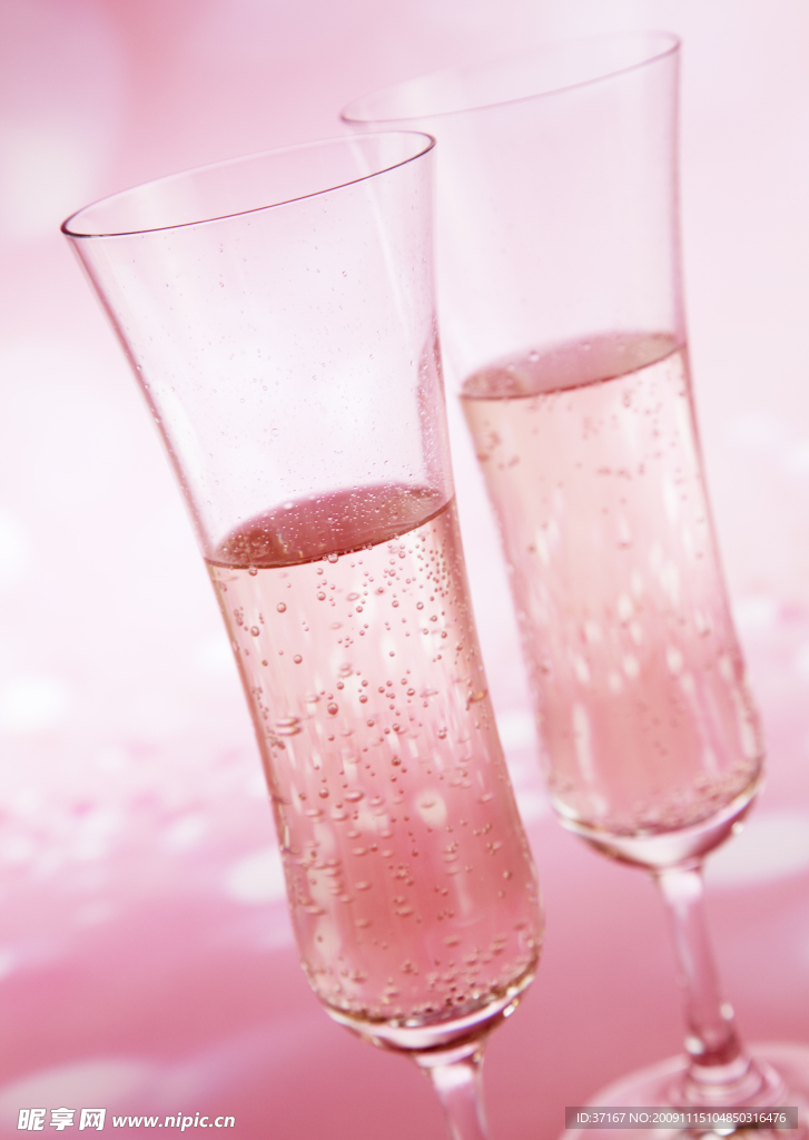 高脚杯
