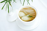 菜胆炖翅
