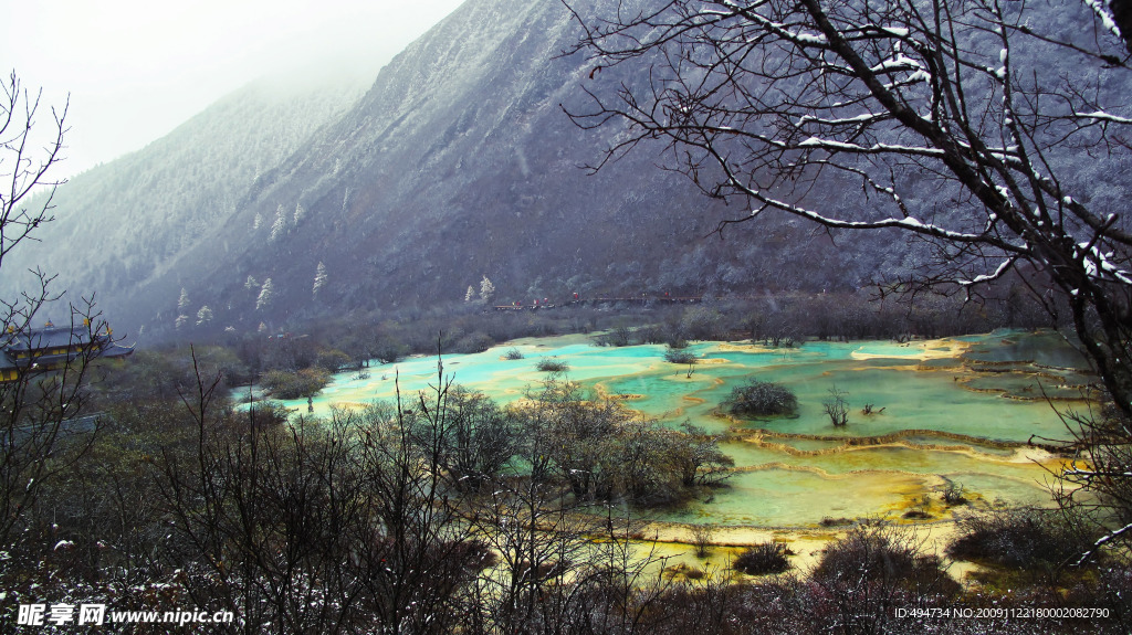 黄龙雪景