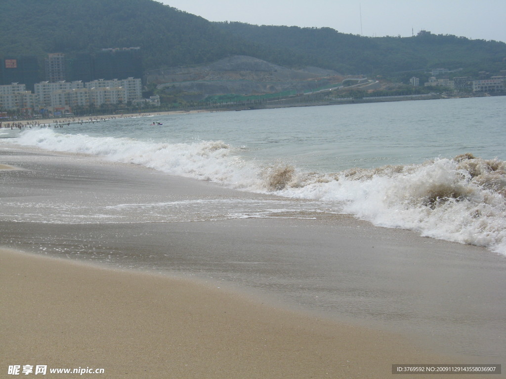 海边浪潮