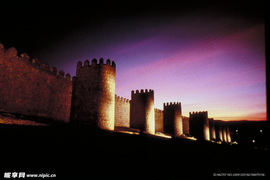 黄昏下的城堡