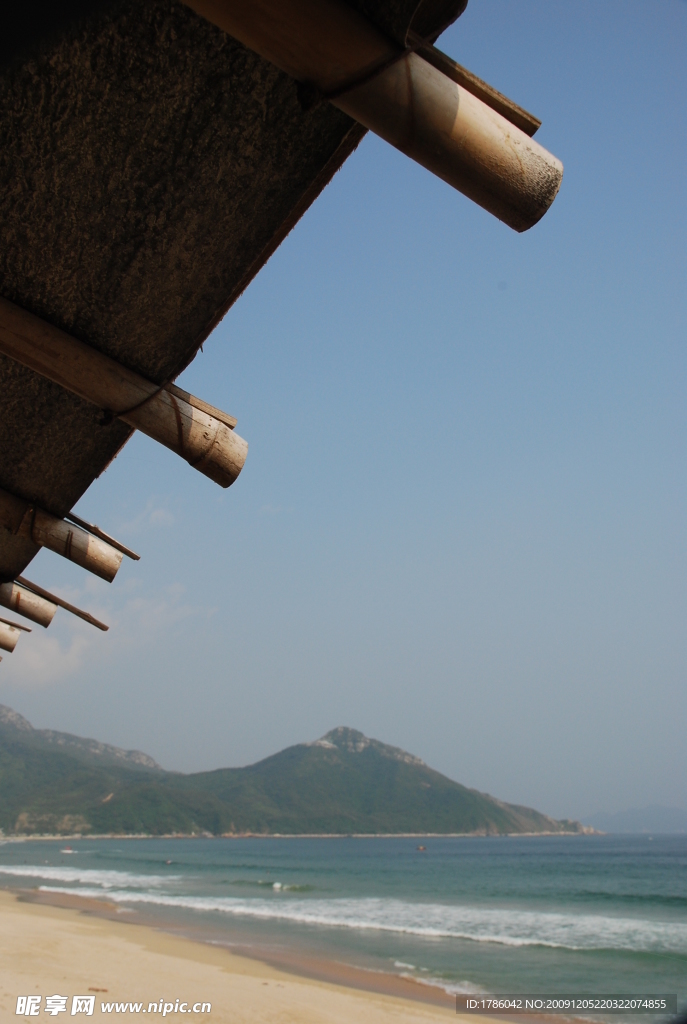 大海 屋檐
