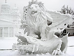 哈尔滨冰雪展雪雕《狮王与翼龙》