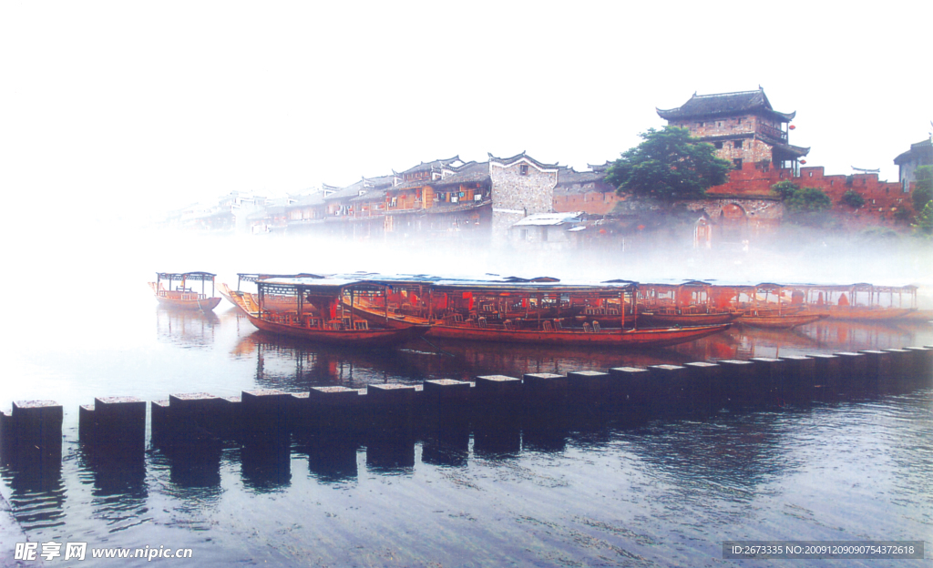 湘西 凤凰 沱江 风景 船 吊角楼 古城 古建筑 南方长城