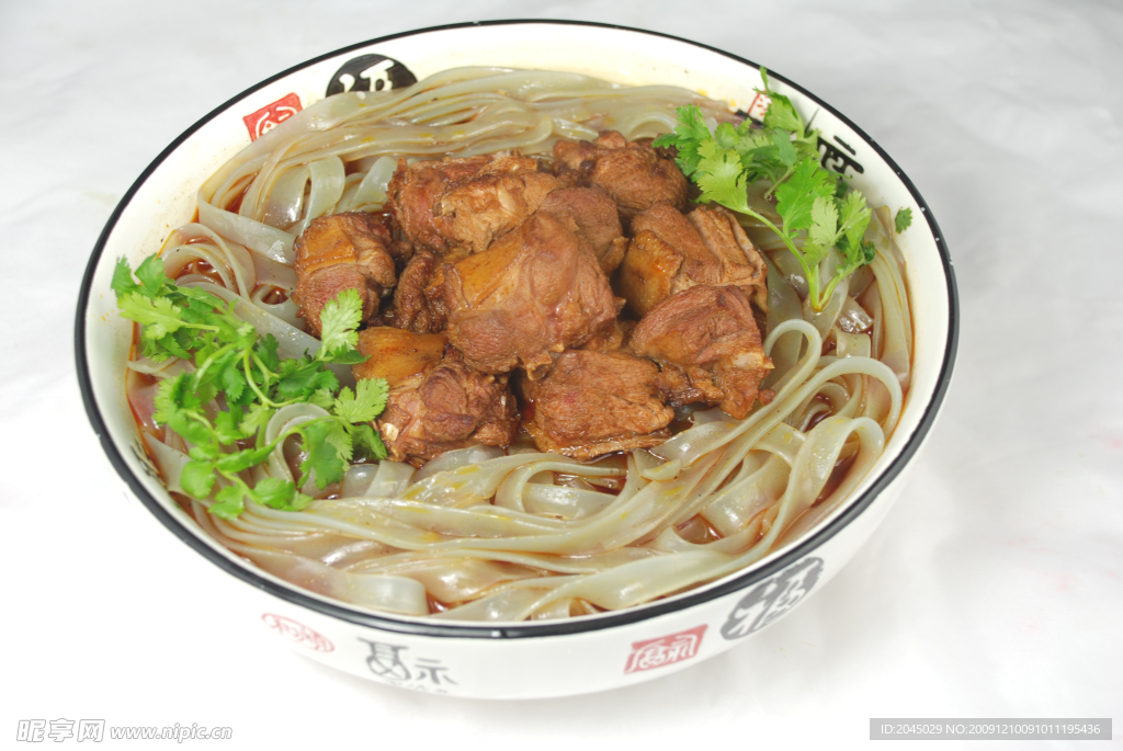 鸭块烧粉丝清晰