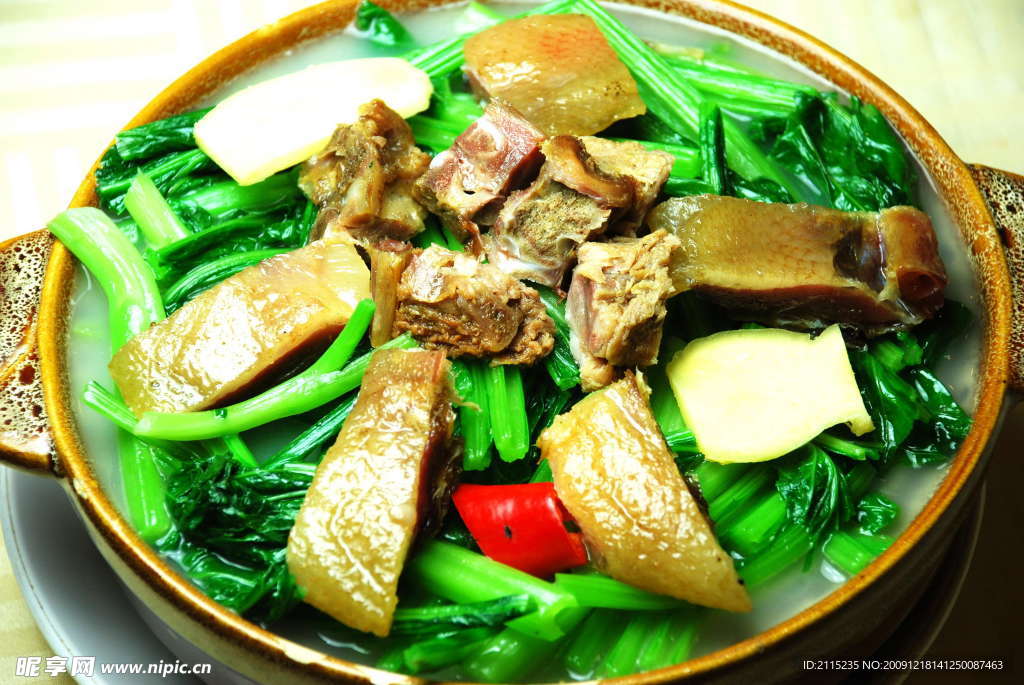 油鸭烧骨春煲
