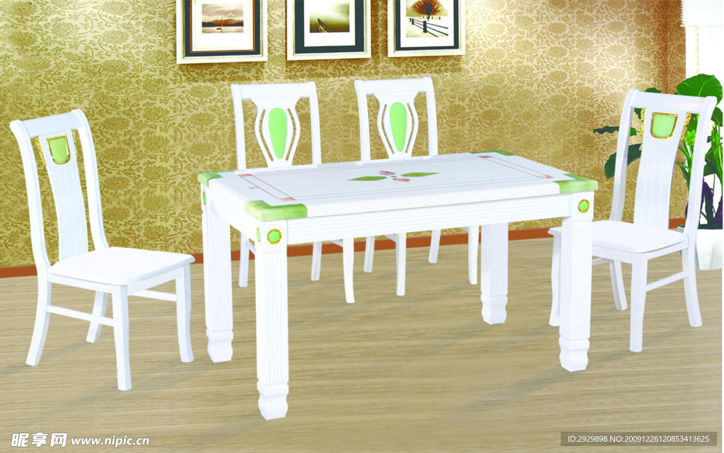 白色餐桌椅