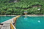巴松措湖