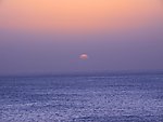 海上日出