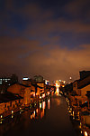 水弄堂夜景