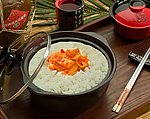 辣白菜煲仔饭