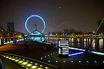 美丽的三岔口夜景