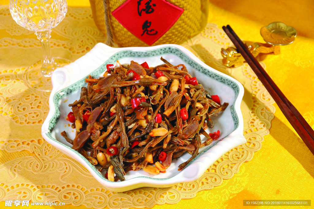 豆角拌鸡杂