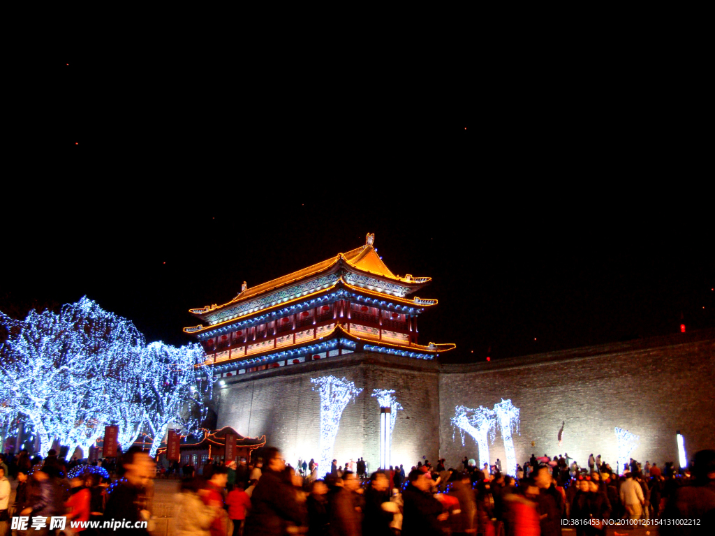 南门夜景
