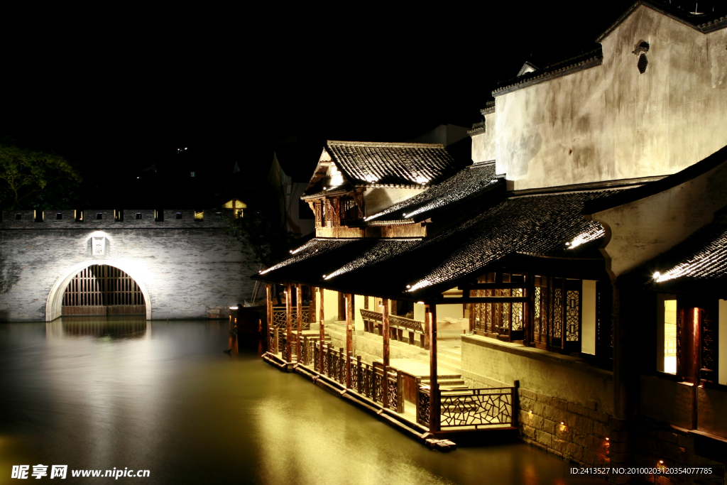 水乡夜景