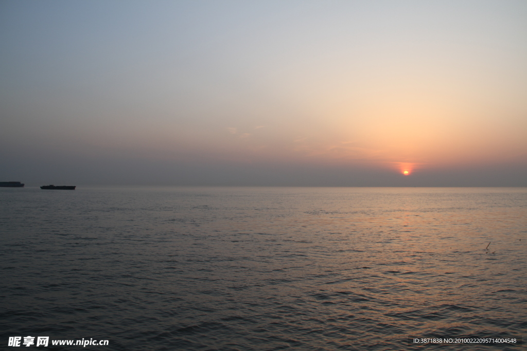 长江夕照