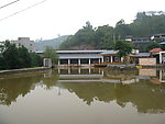 旅游摄影 水 房子 树子
