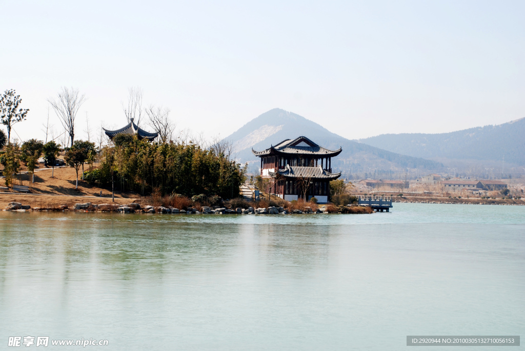 湖光山色
