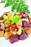 蒜片香菇炒牛仔粒