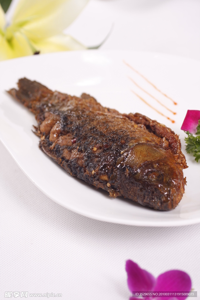 精美菜品 香酥鲫鱼