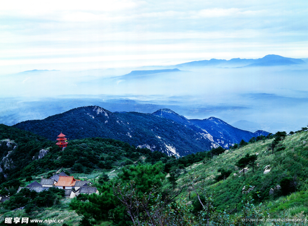 远眺嵩山