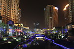 小区夜景