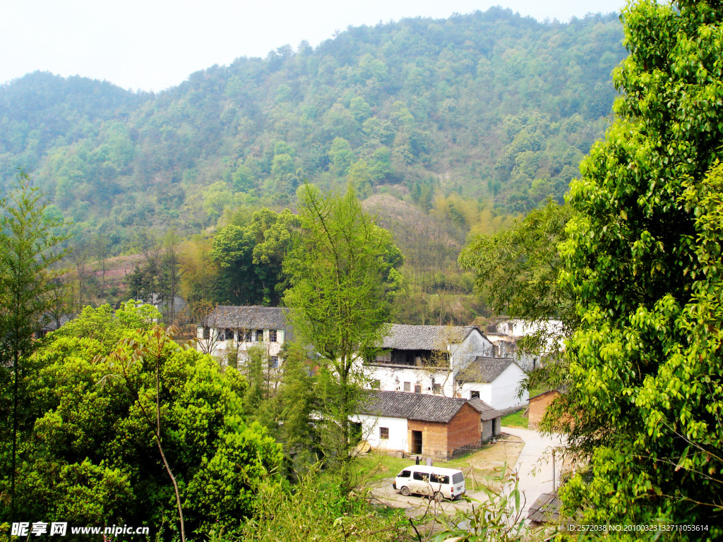 山村风光