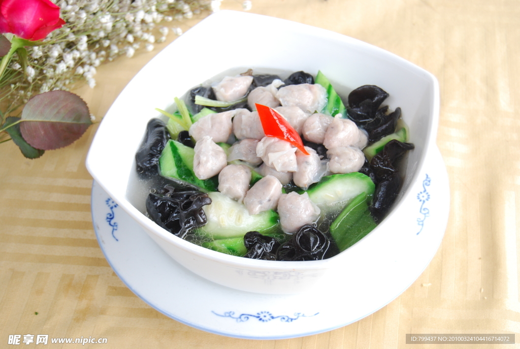 浓汤胜瓜浸鱼鲍