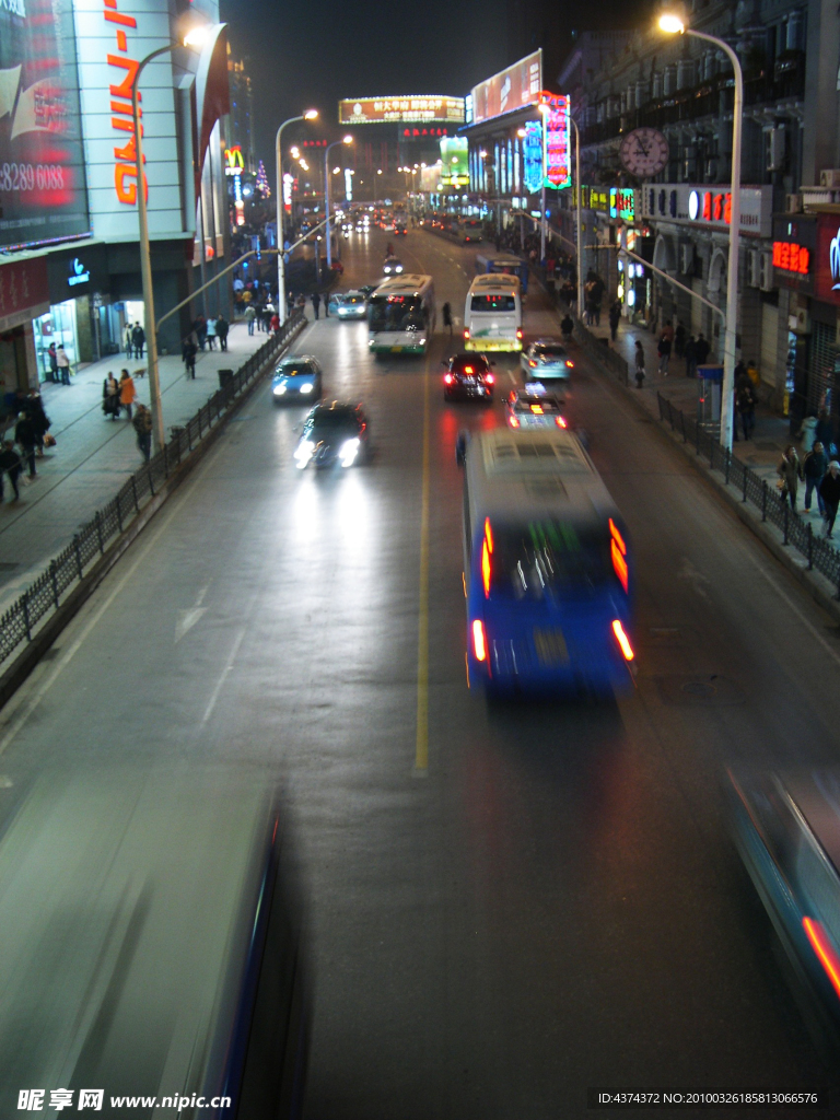 武汉江汉路步行街夜景