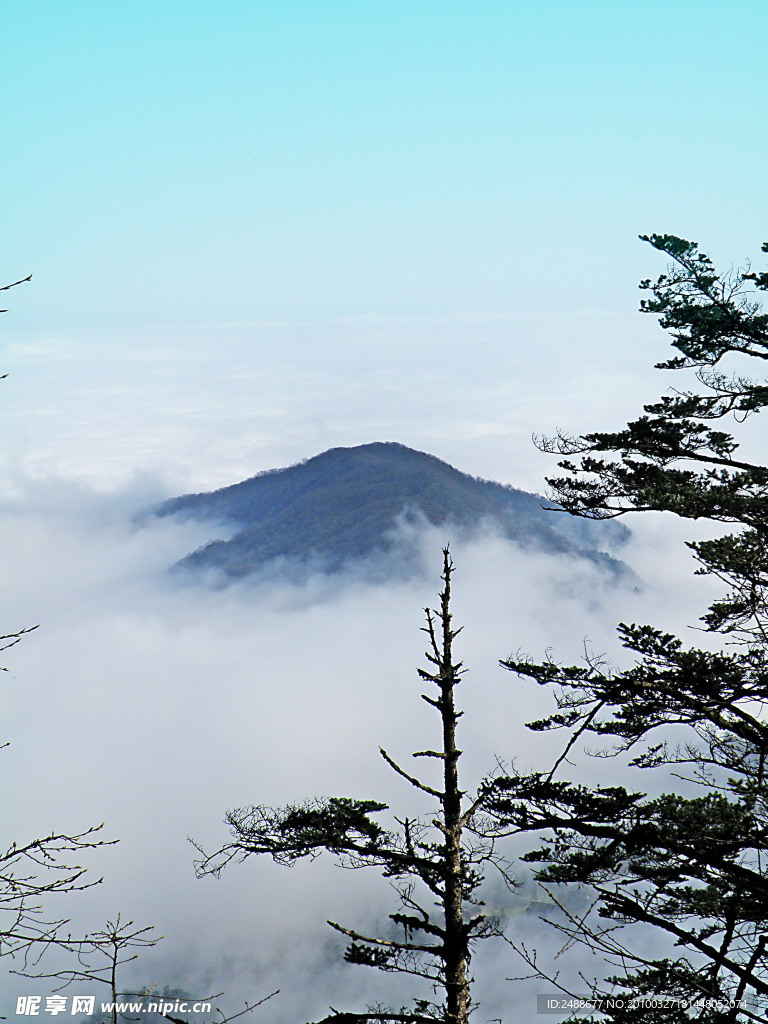 云涌仙山