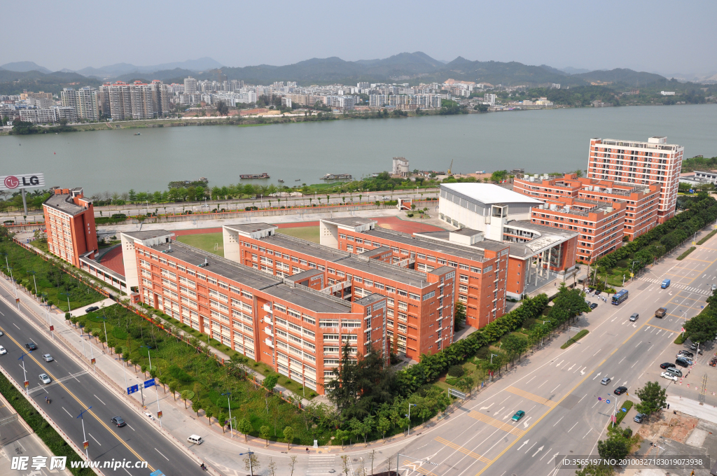 黄冈中学惠州学校